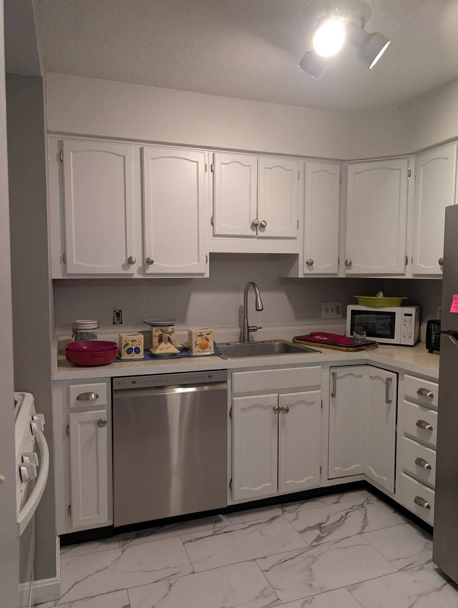 414 Spring Brook Circle Portsmouth, NH 03801 - Photo 9 of 44