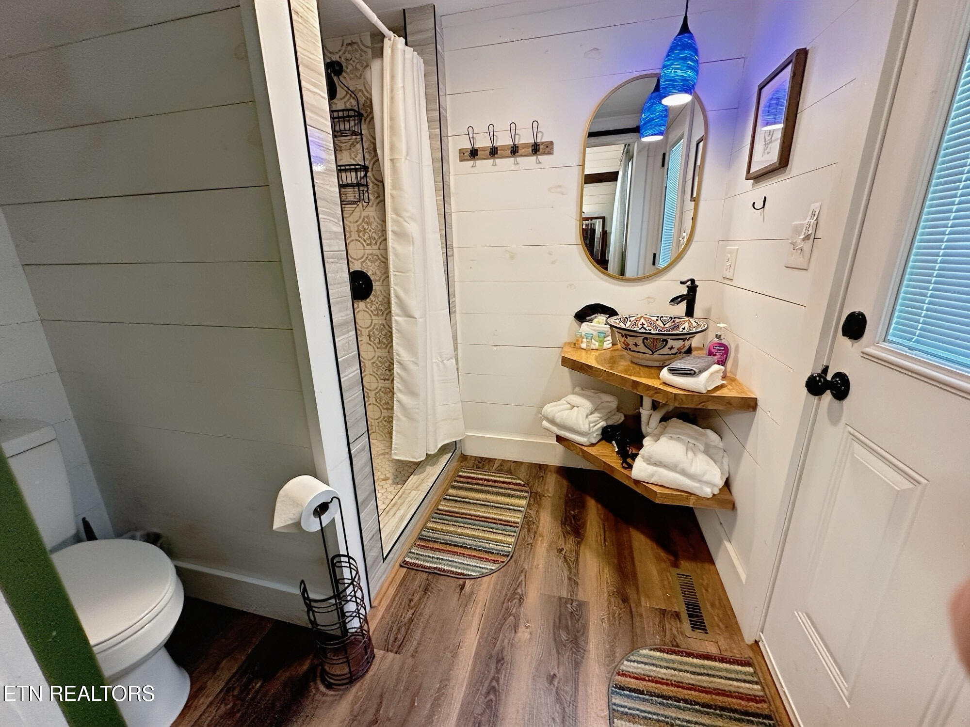 576 Mill Creek Road Pigeon Forge, TN 37863 - Photo 19 of 31 Full bath