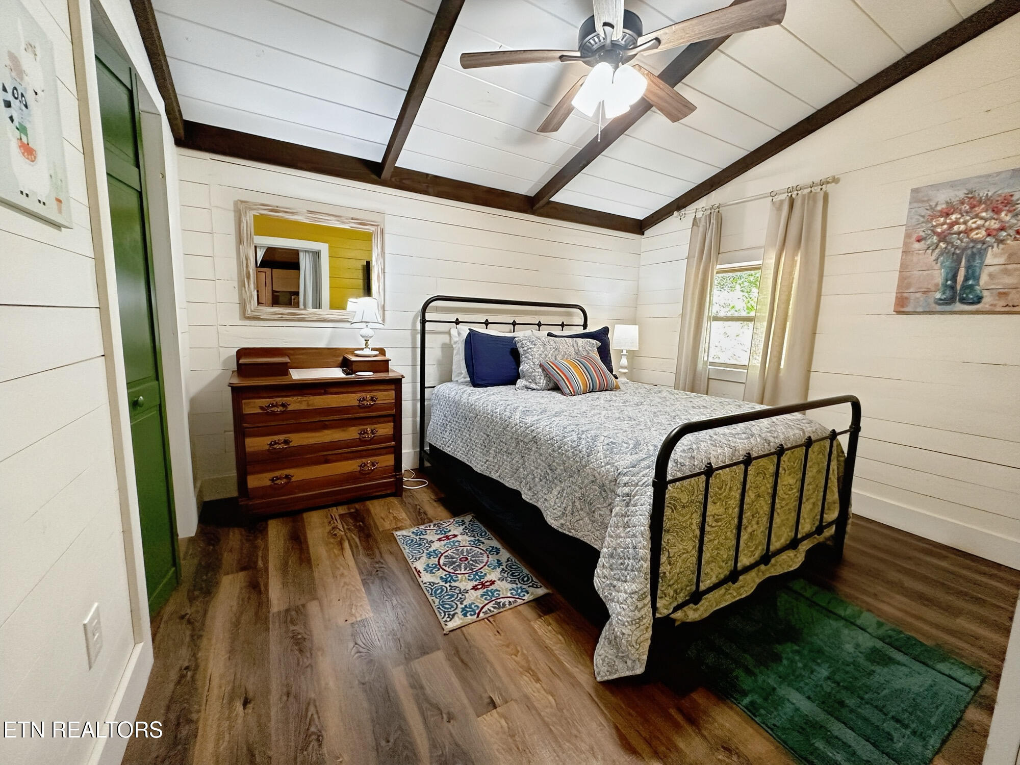 576 Mill Creek Road Pigeon Forge, TN 37863 - Photo 22 of 31 Bedroom 1