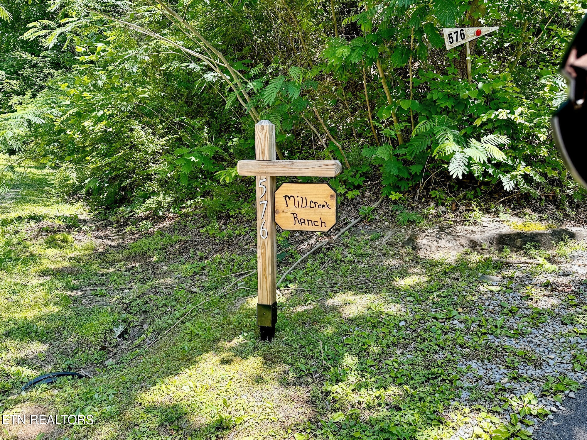 576 Mill Creek Road Pigeon Forge, TN 37863 - Photo 31 of 31 576 Mill Creek sign