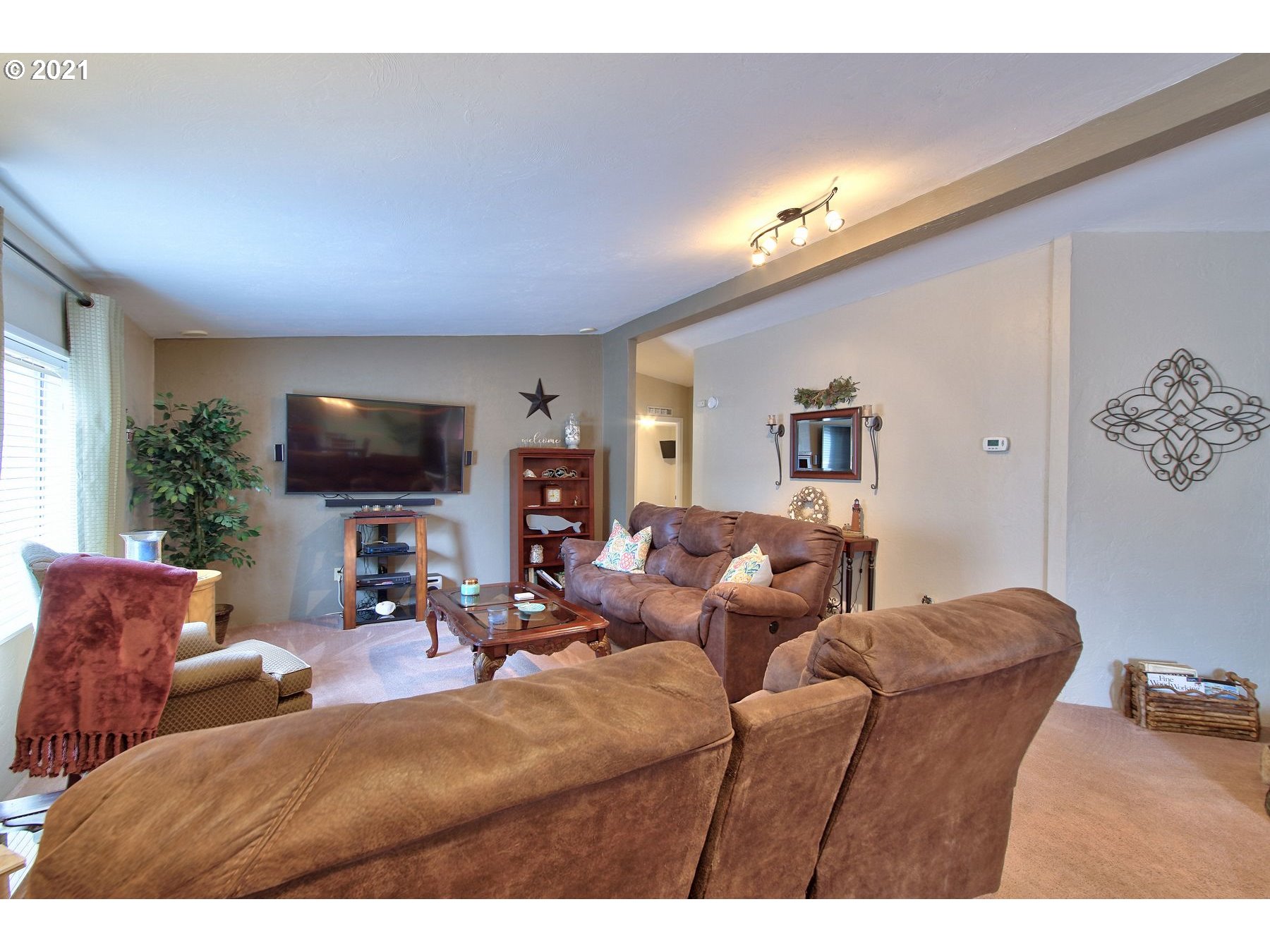 6700 Macleay Road Southeast Salem, OR 97317 - Photo 3 of 32 Gallery Image 3