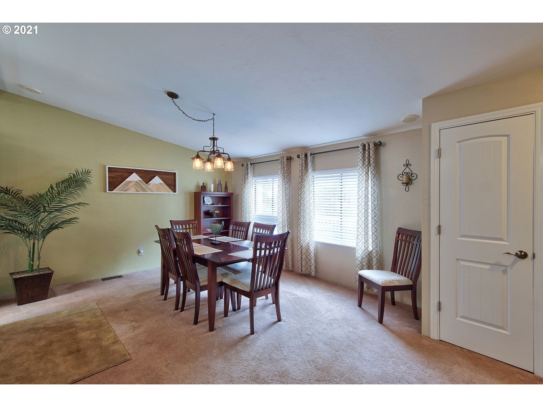 6700 Macleay Road Southeast Salem, OR 97317 - Photo 6 of 32 Gallery Image 6