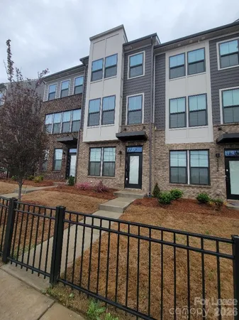 $2,950 | 3633 South Tryon Street, Charlotte, NC 28217