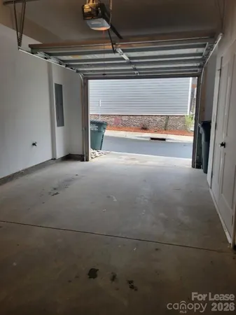 $2,950 | 3633 South Tryon Street, Charlotte, NC 28217