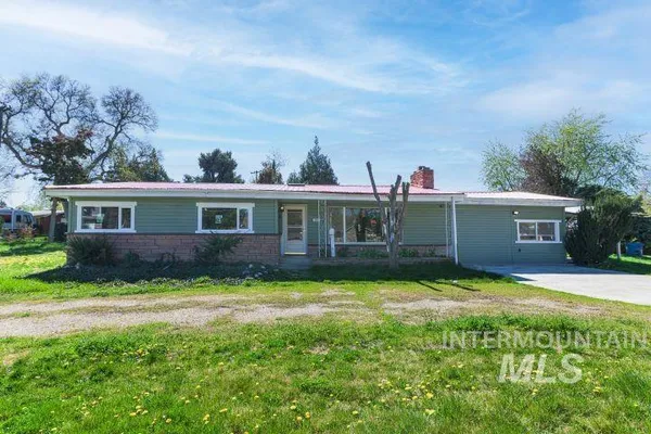 $625,000 | 2003 North Cole Road, Boise, ID 83704