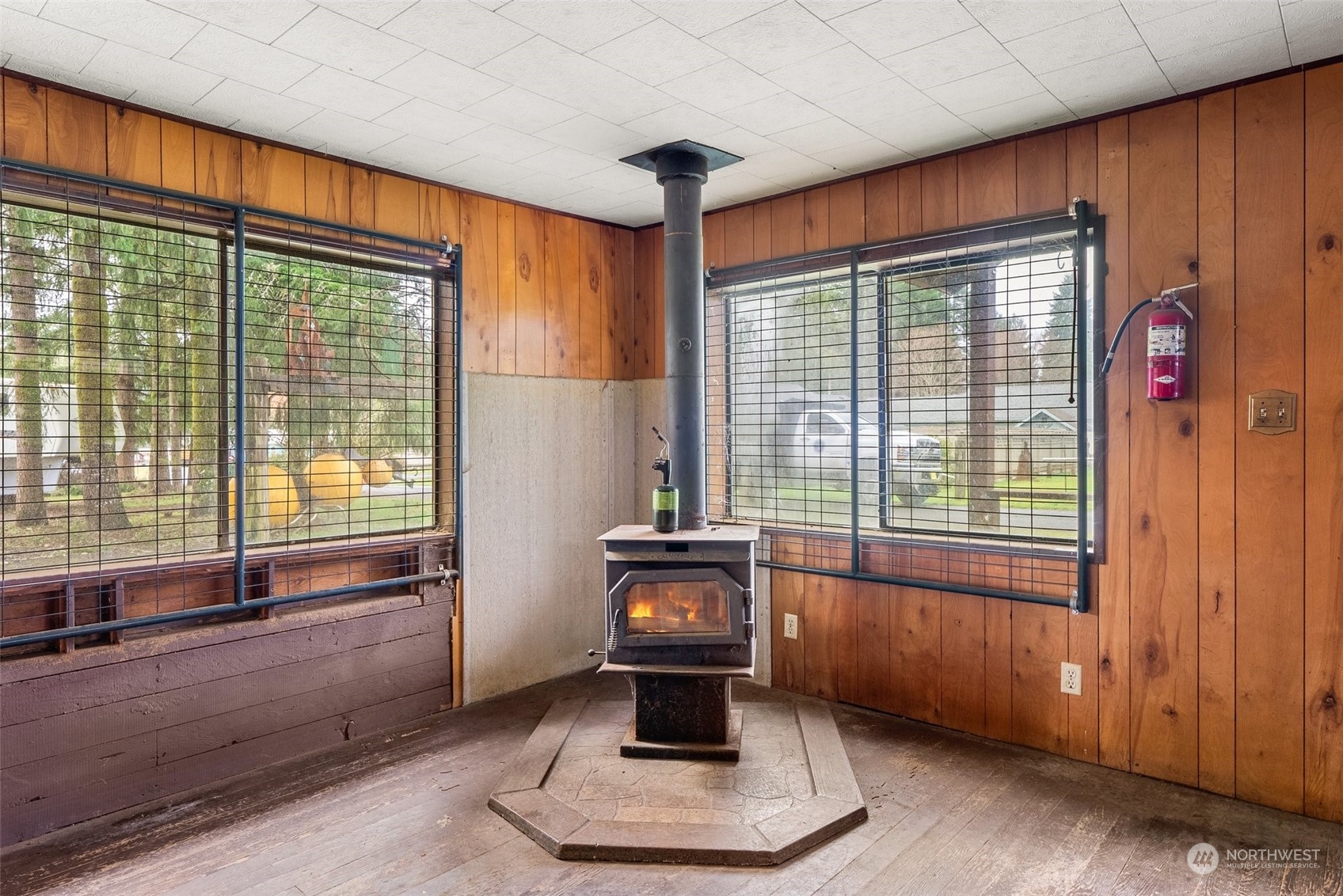 32 Fairley Street Raymond, WA 98577 - Photo 11 of 34