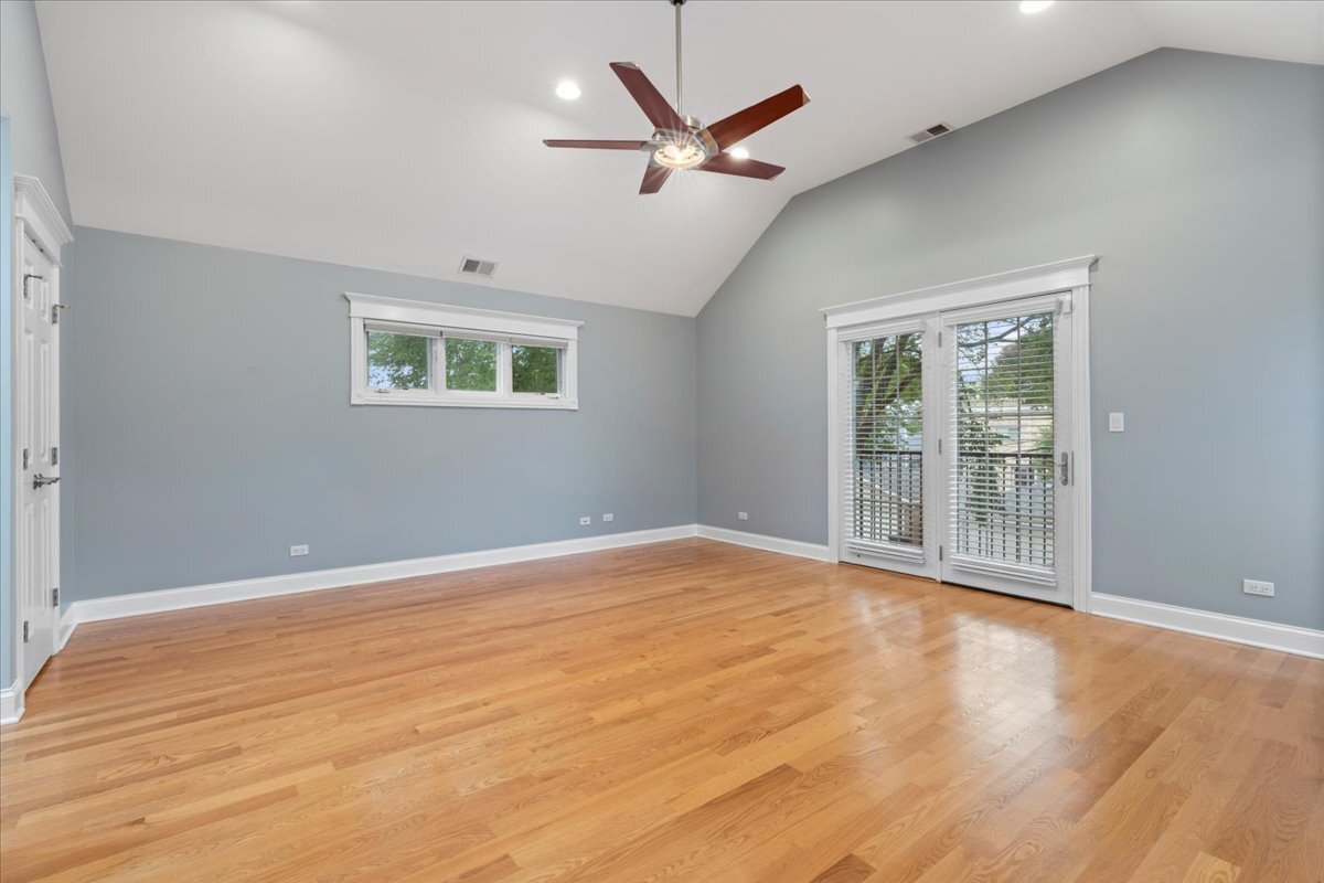 4340 North St Louis Avenue Chicago, IL 60618 - Photo 20 of 47