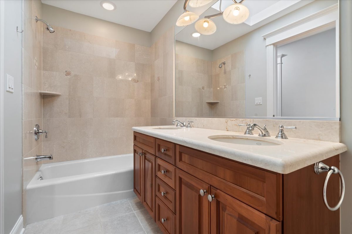 4340 North St Louis Avenue Chicago, IL 60618 - Photo 27 of 47