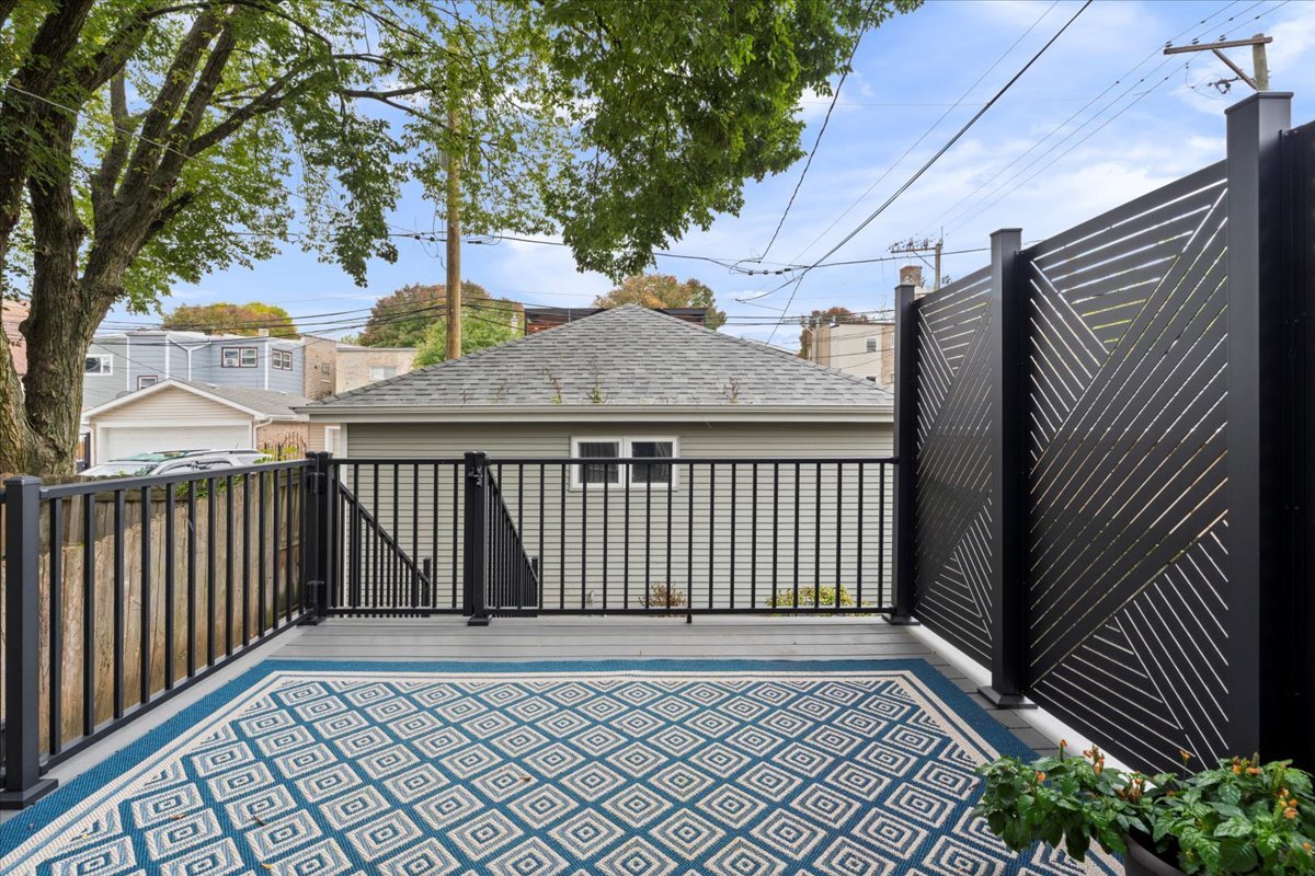 4340 North St Louis Avenue Chicago, IL 60618 - Photo 34 of 47