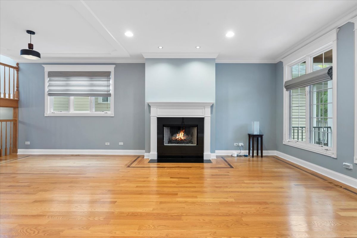 4340 North St Louis Avenue Chicago, IL 60618 - Photo 5 of 47