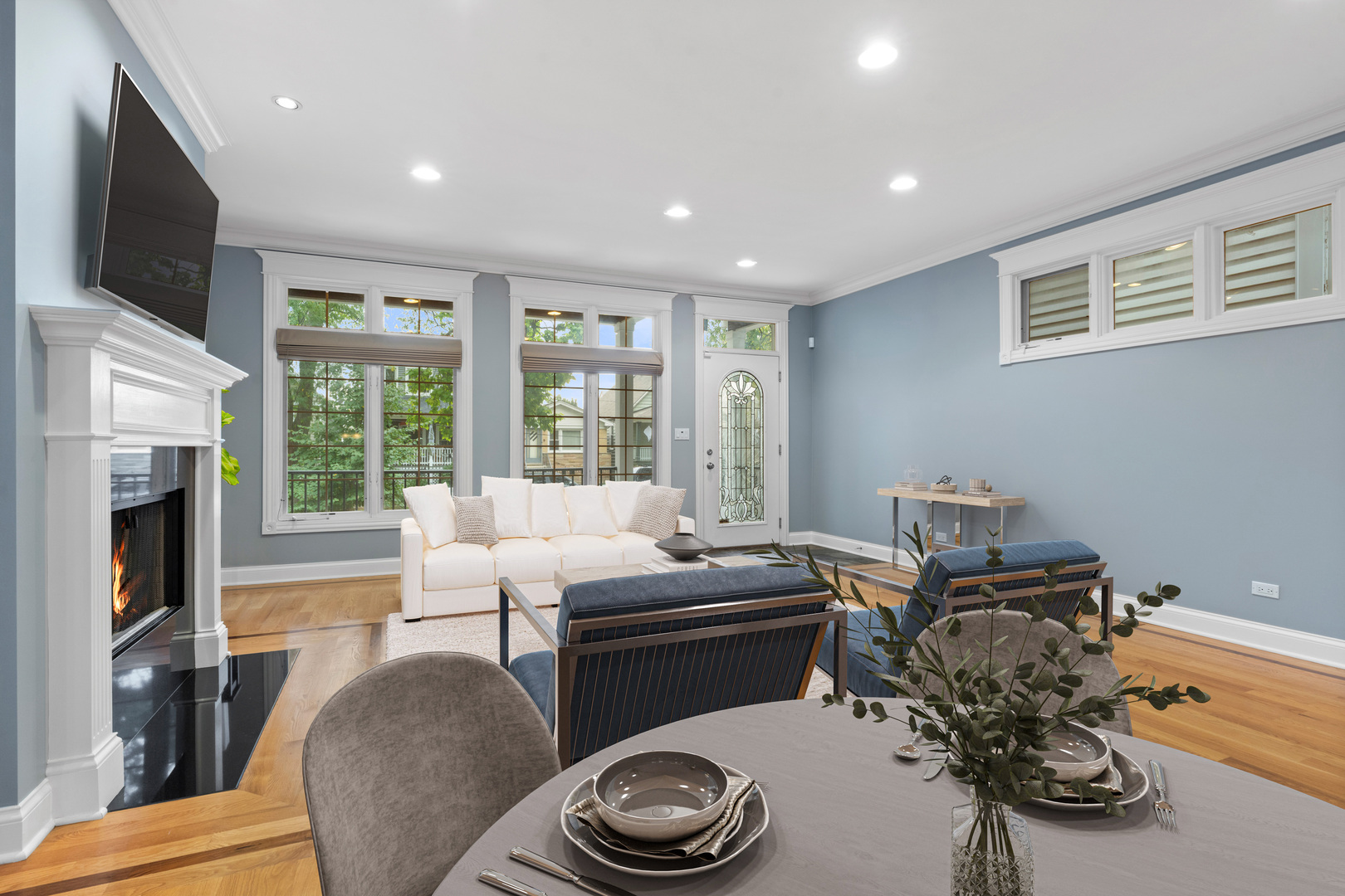 4340 North St Louis Avenue Chicago, IL 60618 - Photo 6 of 47