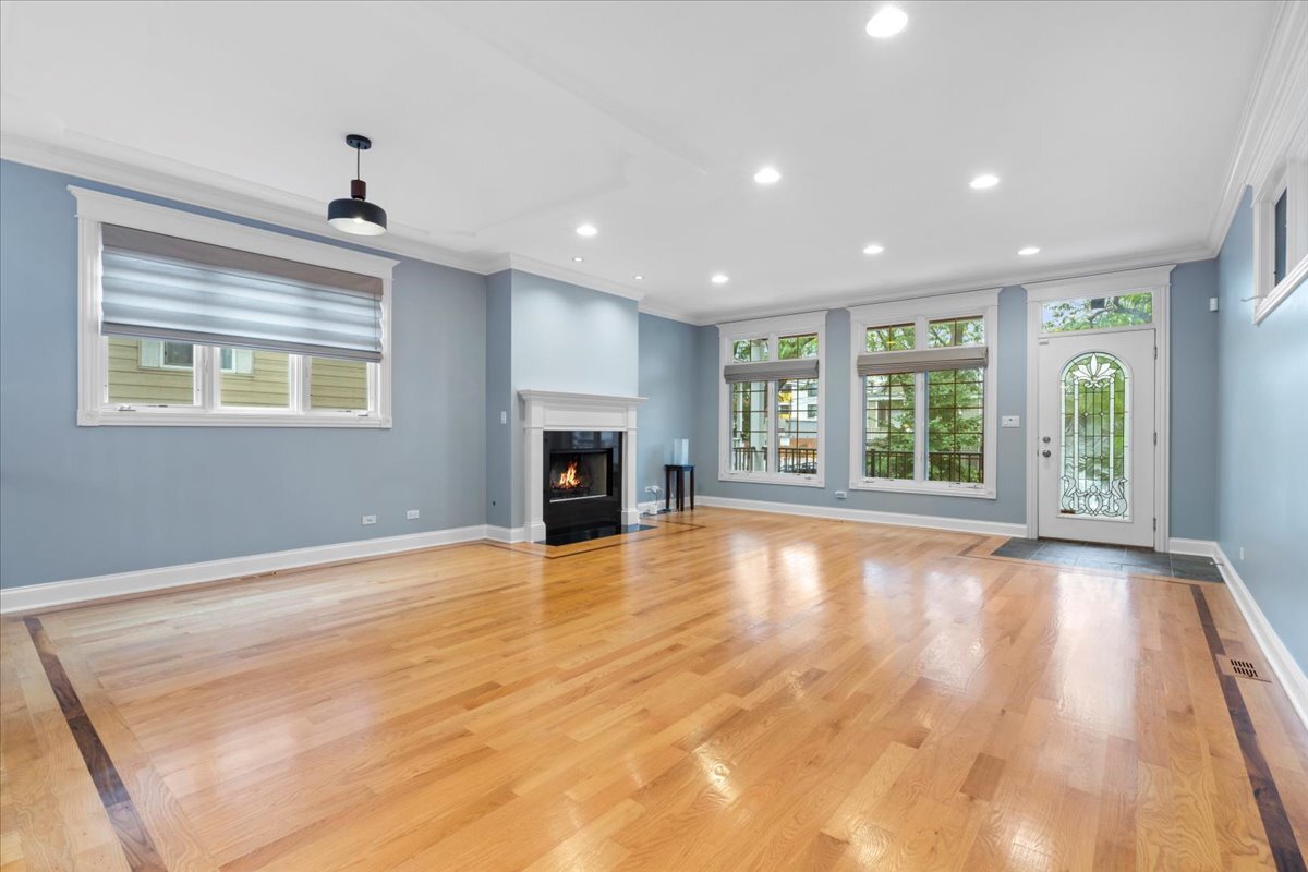 4340 North St Louis Avenue Chicago, IL 60618 - Photo 7 of 47