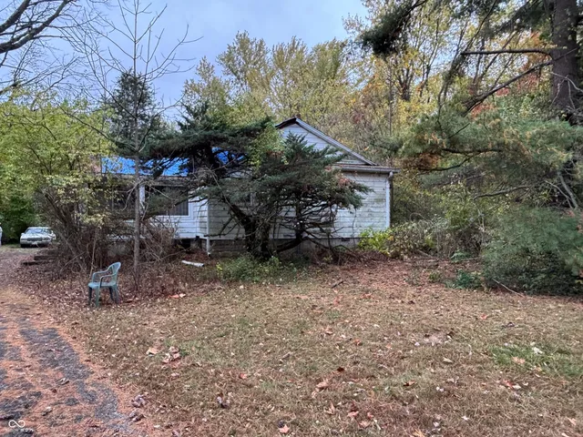 $199,000 | 3856 West Old US 40, West Terre Haute, IN 47885