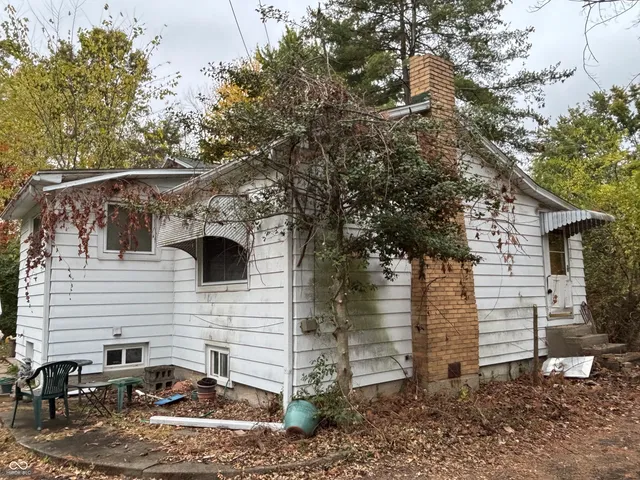 $199,000 | 3856 West Old US 40, West Terre Haute, IN 47885