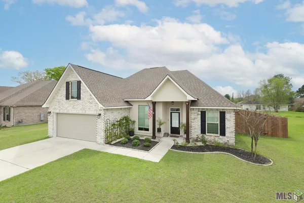 $289,000 | 3887 Cane Rdg Drive, Addis, LA 70710