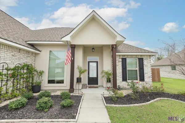 $289,000 | 3887 Cane Rdg Drive, Addis, LA 70710