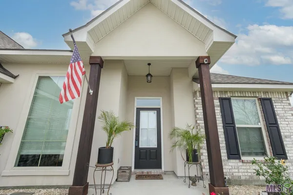 $289,000 | 3887 Cane Rdg Drive, Addis, LA 70710