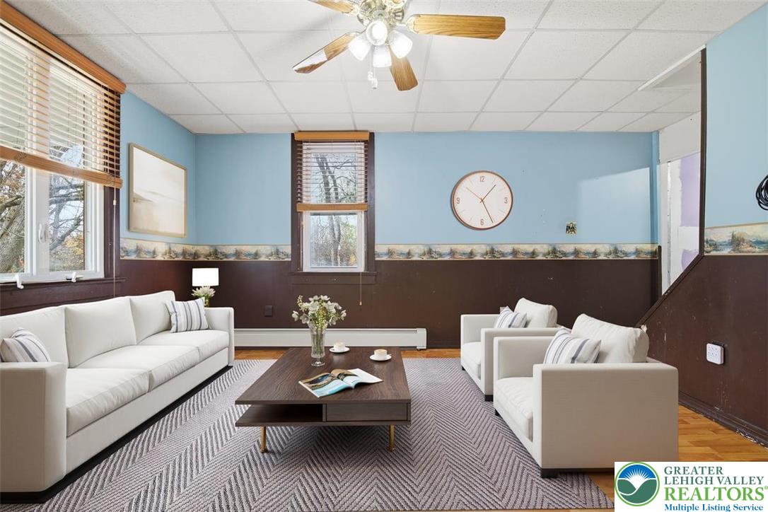 286 Oak Road Bangor, PA 18013 - Photo 4 of 67 Virtual Staging