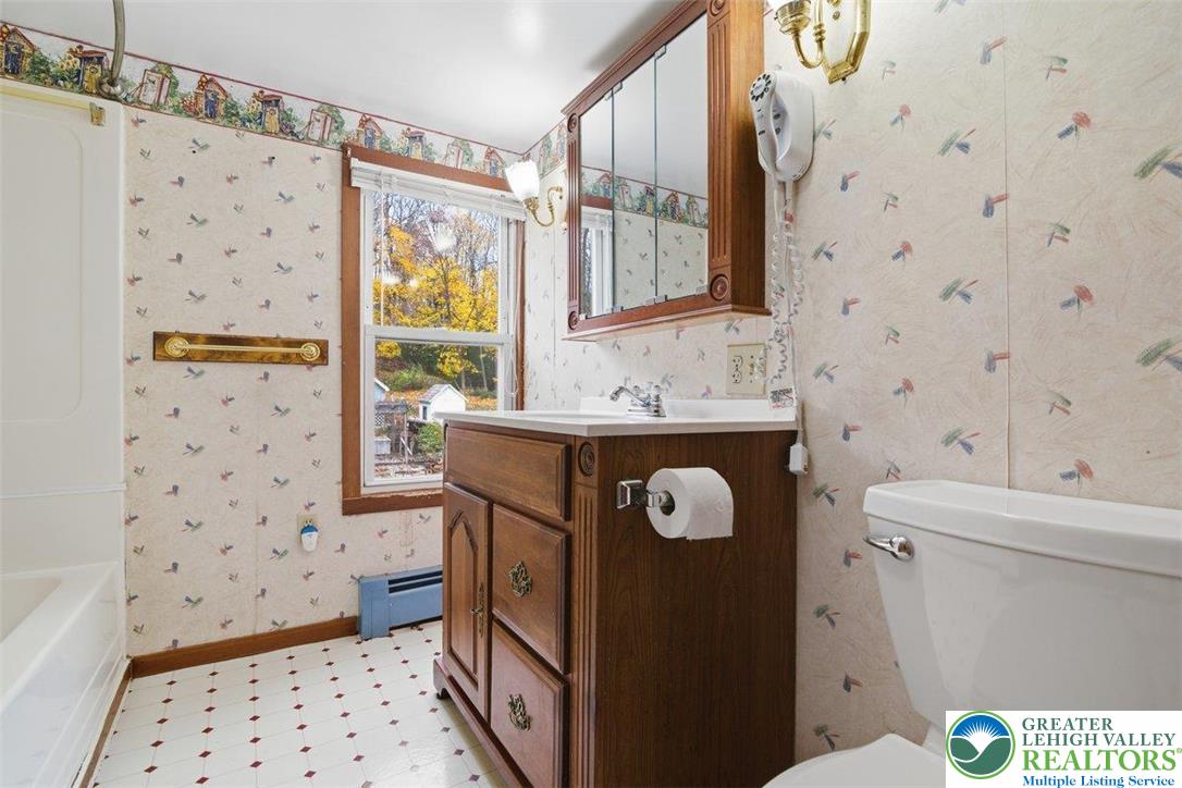 286 Oak Road Bangor, PA 18013 - Photo 44 of 67 Gallery Image 44