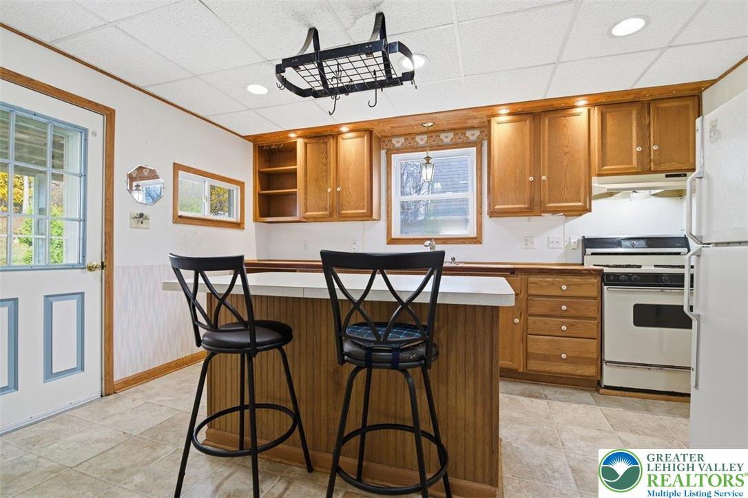 286 Oak Road Bangor, PA 18013 - Photo 5 of 67 Gallery Image 5