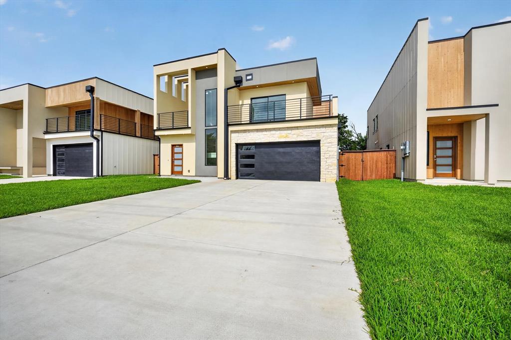 109 Rolston Road Irving, TX 75060 - Photo 3 of 34