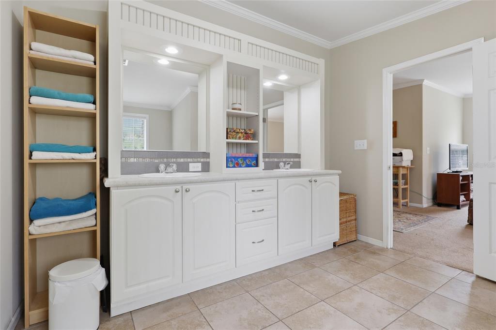 9468 Janmar Road Dade City, FL 33525 - Photo 19 of 47