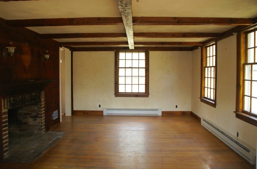 104 Claybrook Road Dover, MA 02030 - Photo 8 of 12 Gallery Image 8
