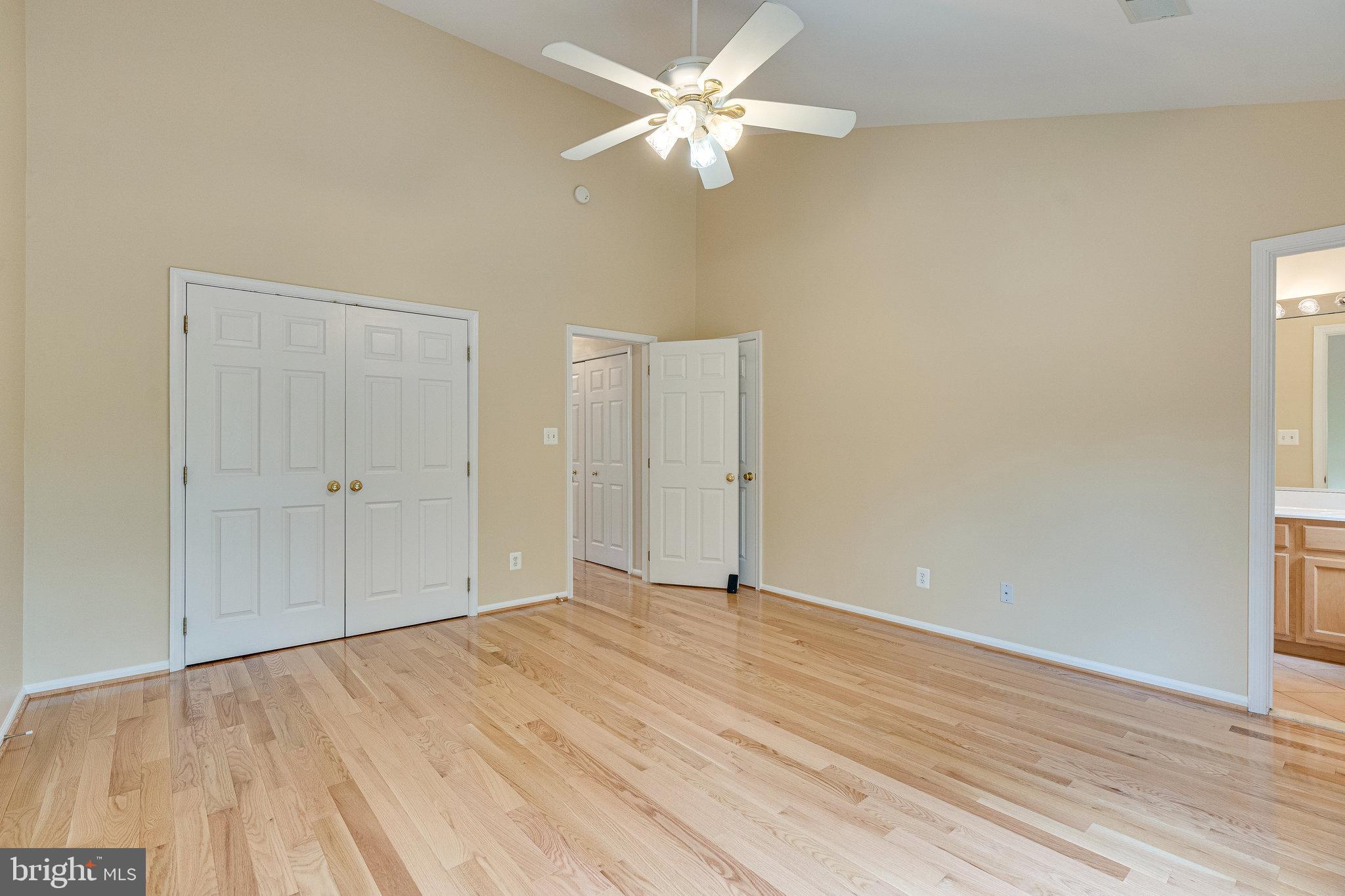 43146 Huntsman Square Broadlands, VA 20148 - Photo 22 of 31 Owner's suite