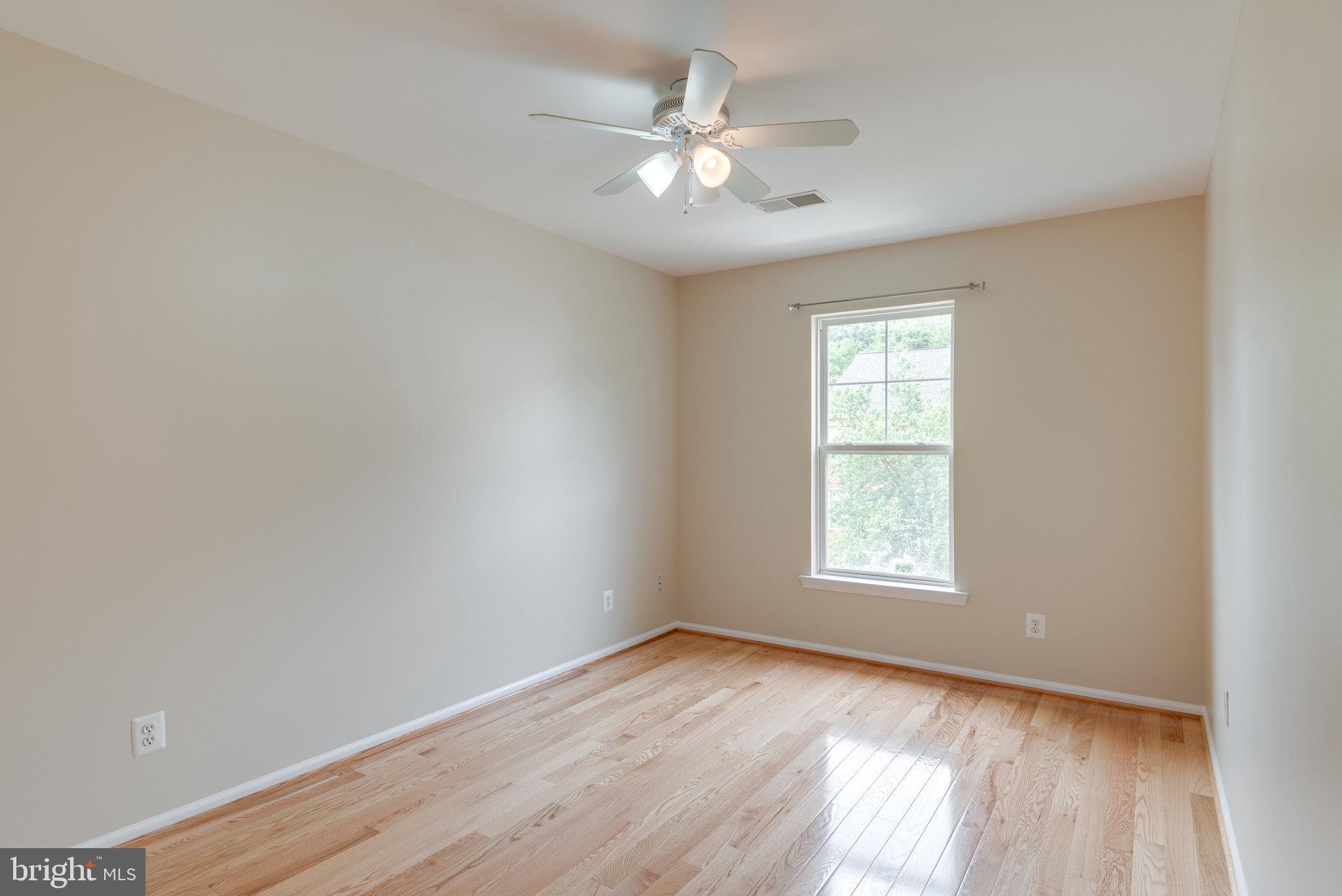 43146 Huntsman Square Broadlands, VA 20148 - Photo 23 of 31 Bedroom #2