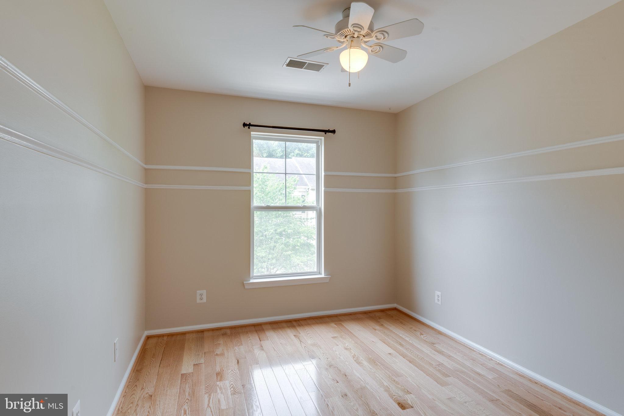 43146 Huntsman Square Broadlands, VA 20148 - Photo 24 of 31 Bedroom #3