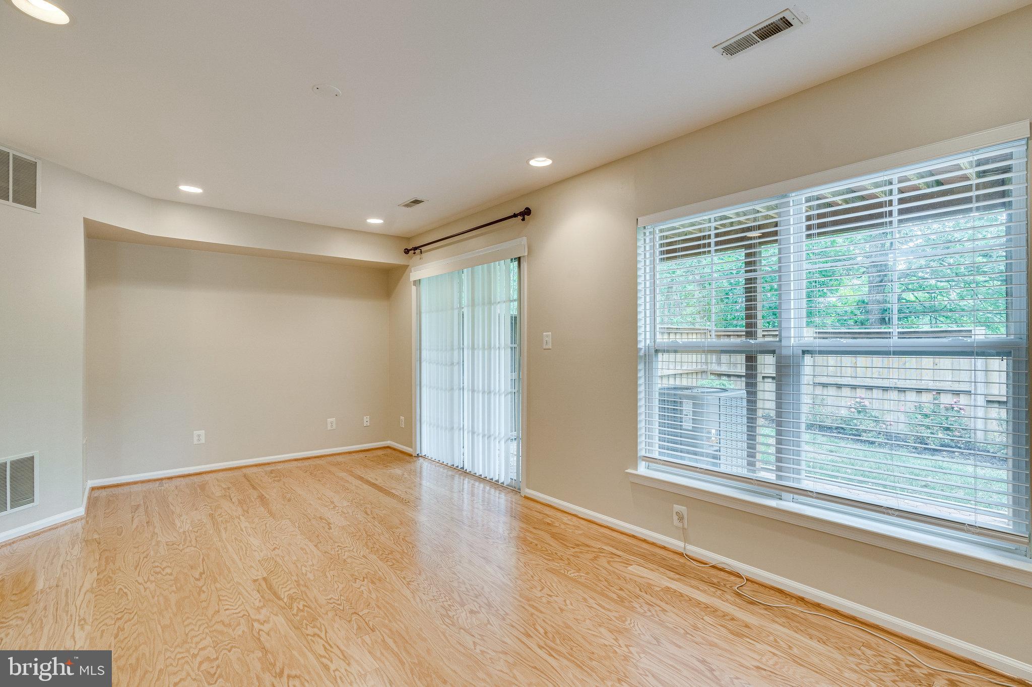 43146 Huntsman Square Broadlands, VA 20148 - Photo 26 of 31 Recreation room
