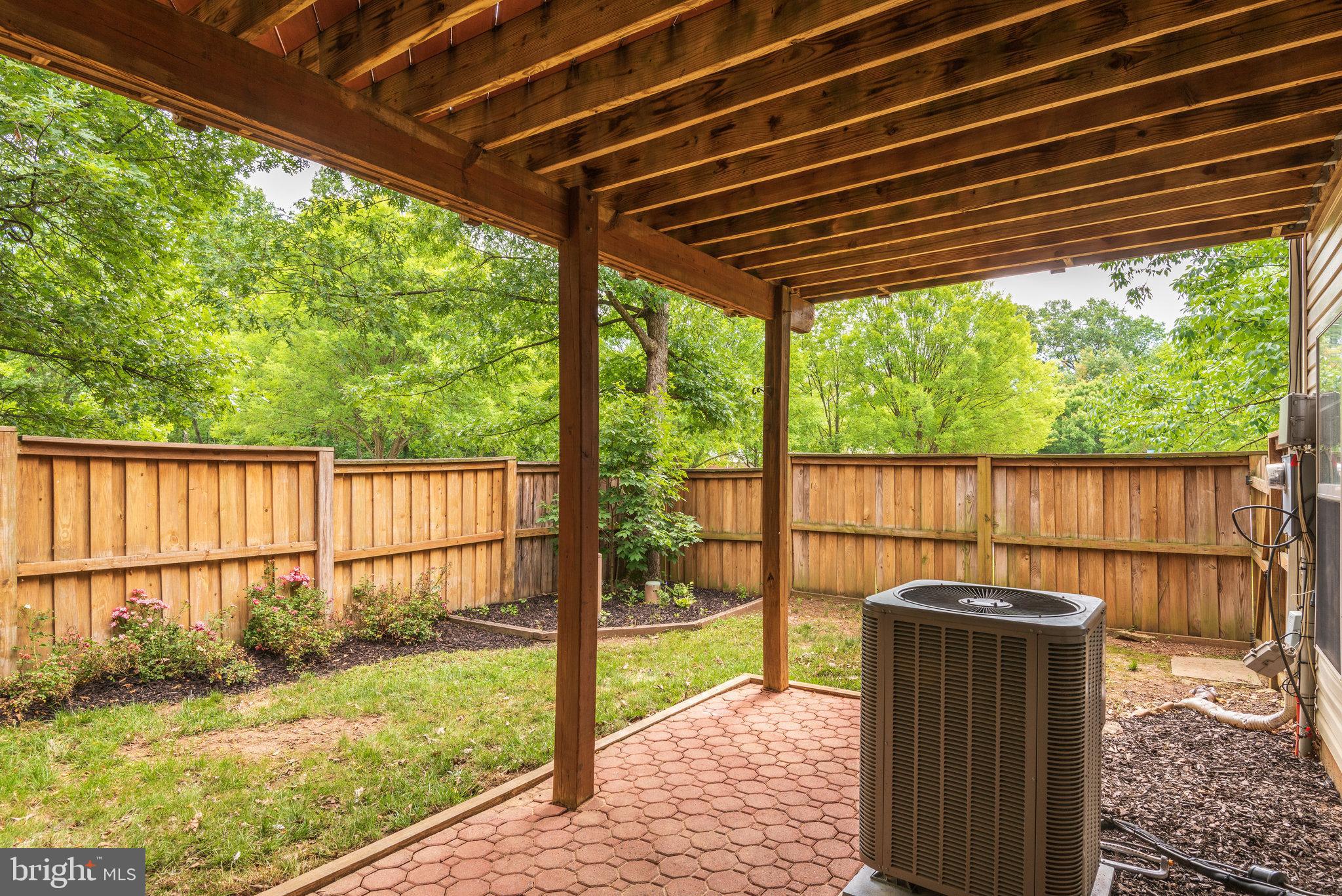 43146 Huntsman Square Broadlands, VA 20148 - Photo 29 of 31 Fenced rear yard