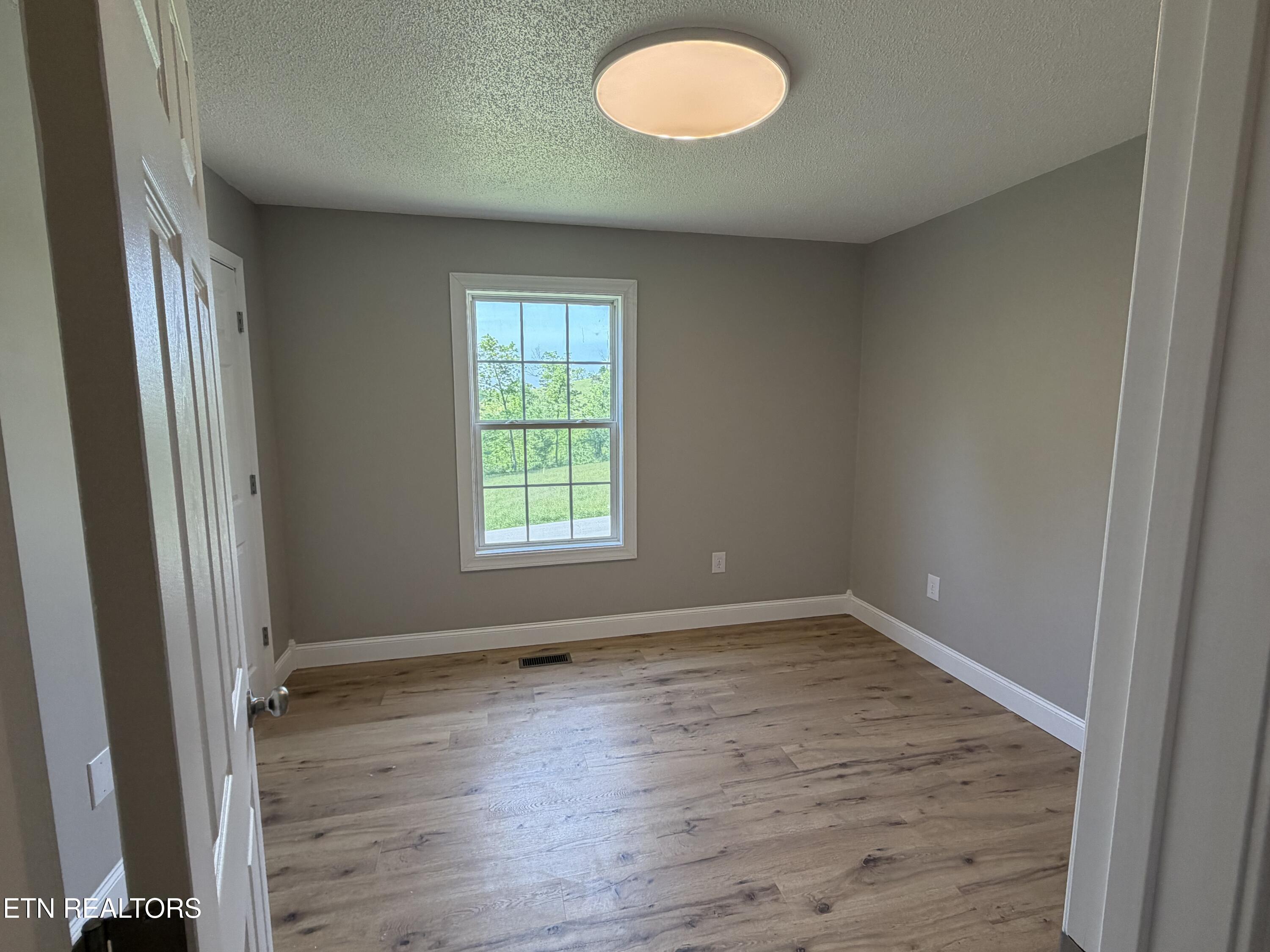280 Baldwin Hill Road Tazewell, TN 37879 - Photo 20 of 29 IMG_3417
