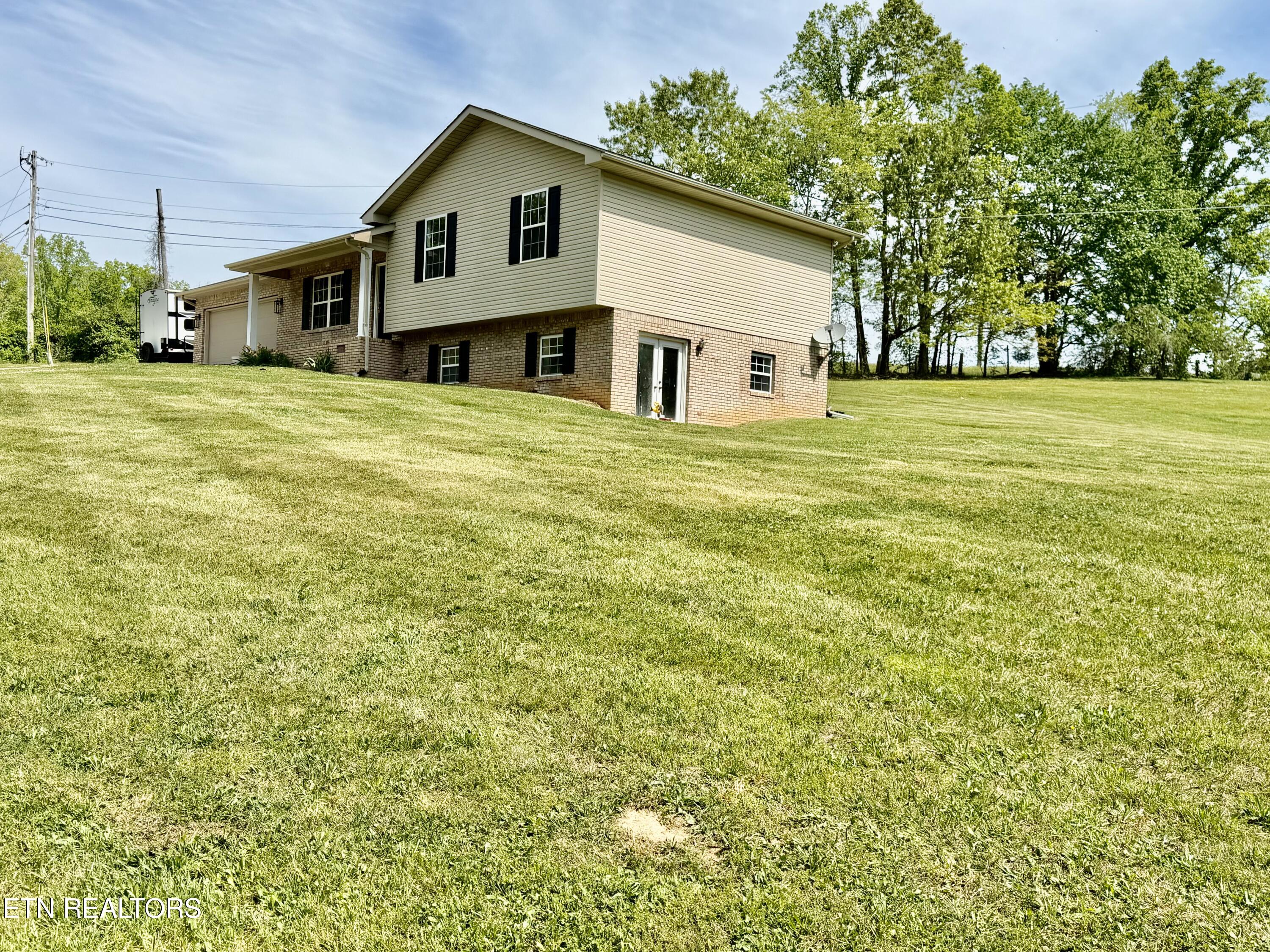 280 Baldwin Hill Road Tazewell, TN 37879 - Photo 6 of 29 IMG_3438