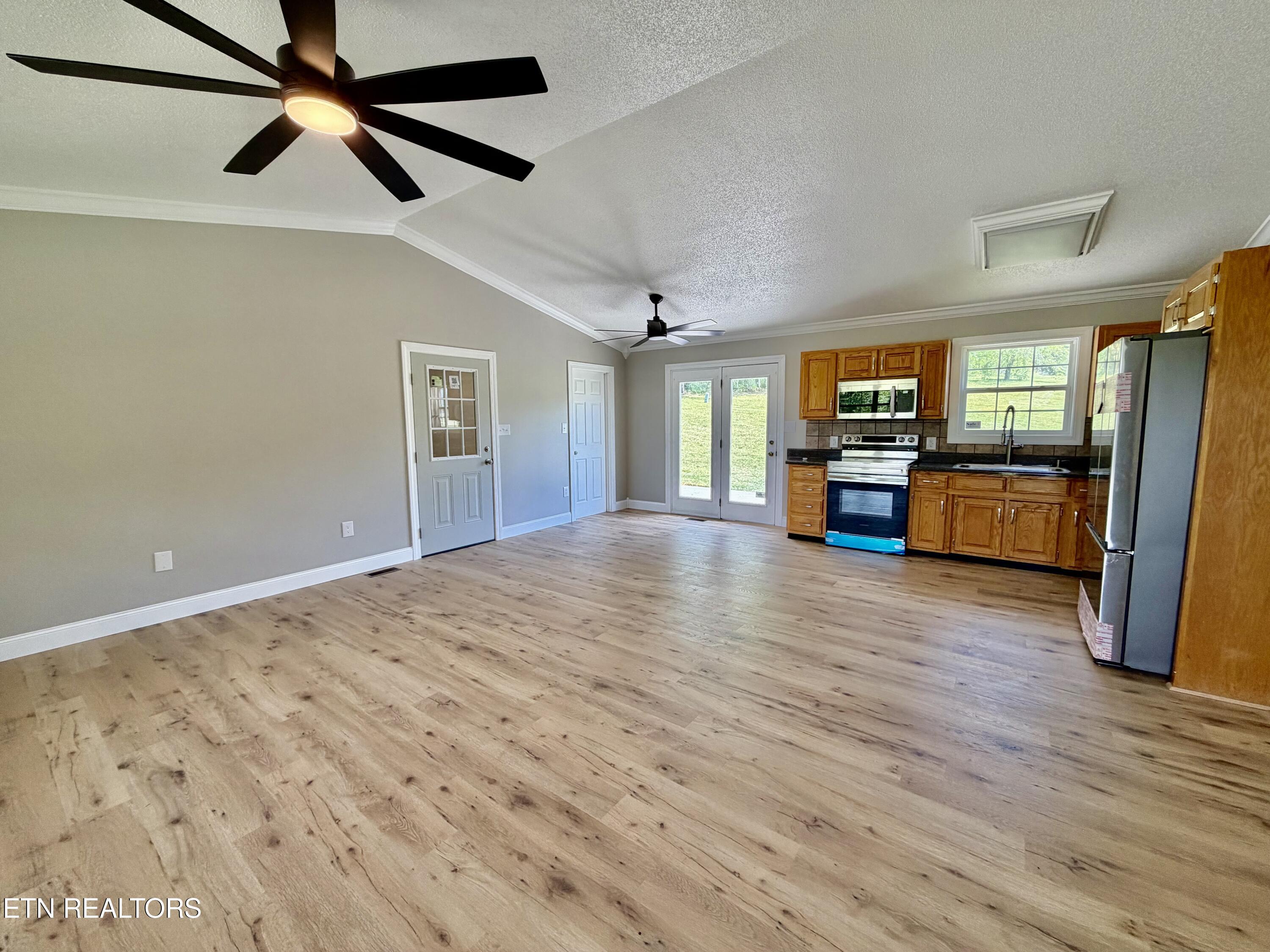 280 Baldwin Hill Road Tazewell, TN 37879 - Photo 10 of 29 IMG_3401