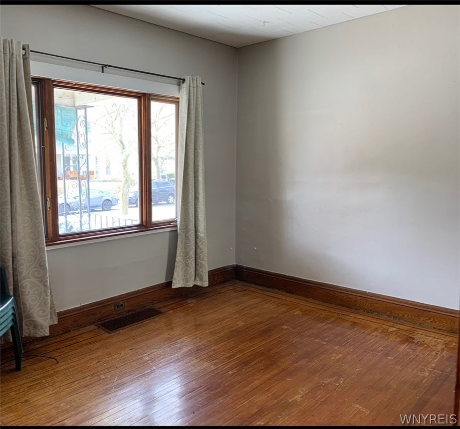 77 Meech Street Buffalo, NY 14208 - Photo 4 of 14