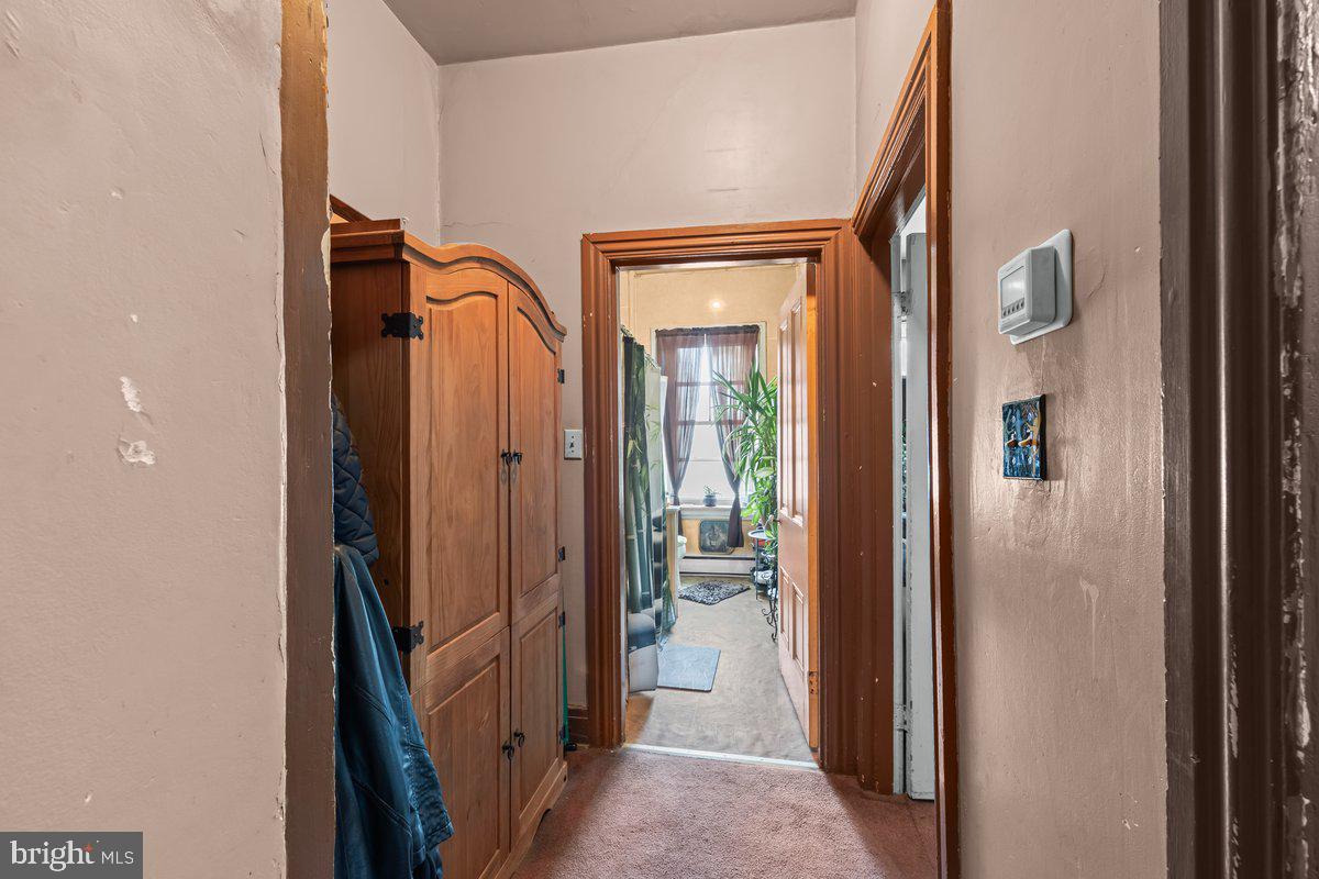 827 Chestnut Street Lebanon, PA 17042 - Photo 15 of 30 Unit 2 Entry