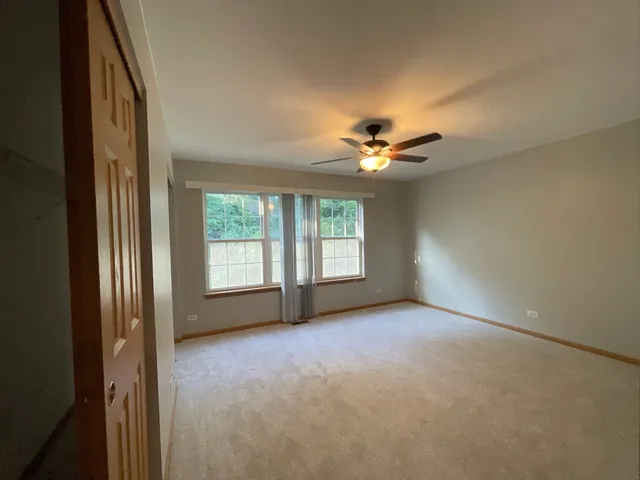 $2,100 | 1207 Brookdale Drive, Carpentersville, IL 60110