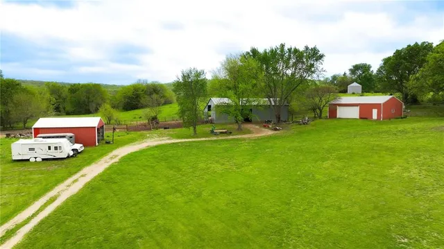 $650,000 | 1633 North 600 Road, Baldwin City, KS 66006