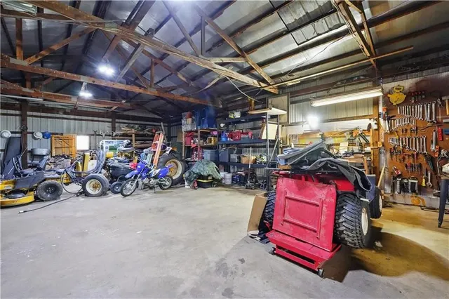 $650,000 | 1633 North 600 Road, Baldwin City, KS 66006