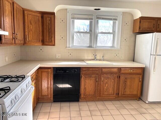 45 Rodwell Avenue, Unit B Greenwich, CT 06830 - Photo 2 of 12 Kitchen