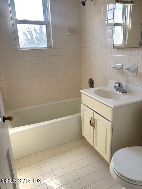 45 Rodwell Avenue, Unit B Greenwich, CT 06830 - Photo 6 of 12 bath