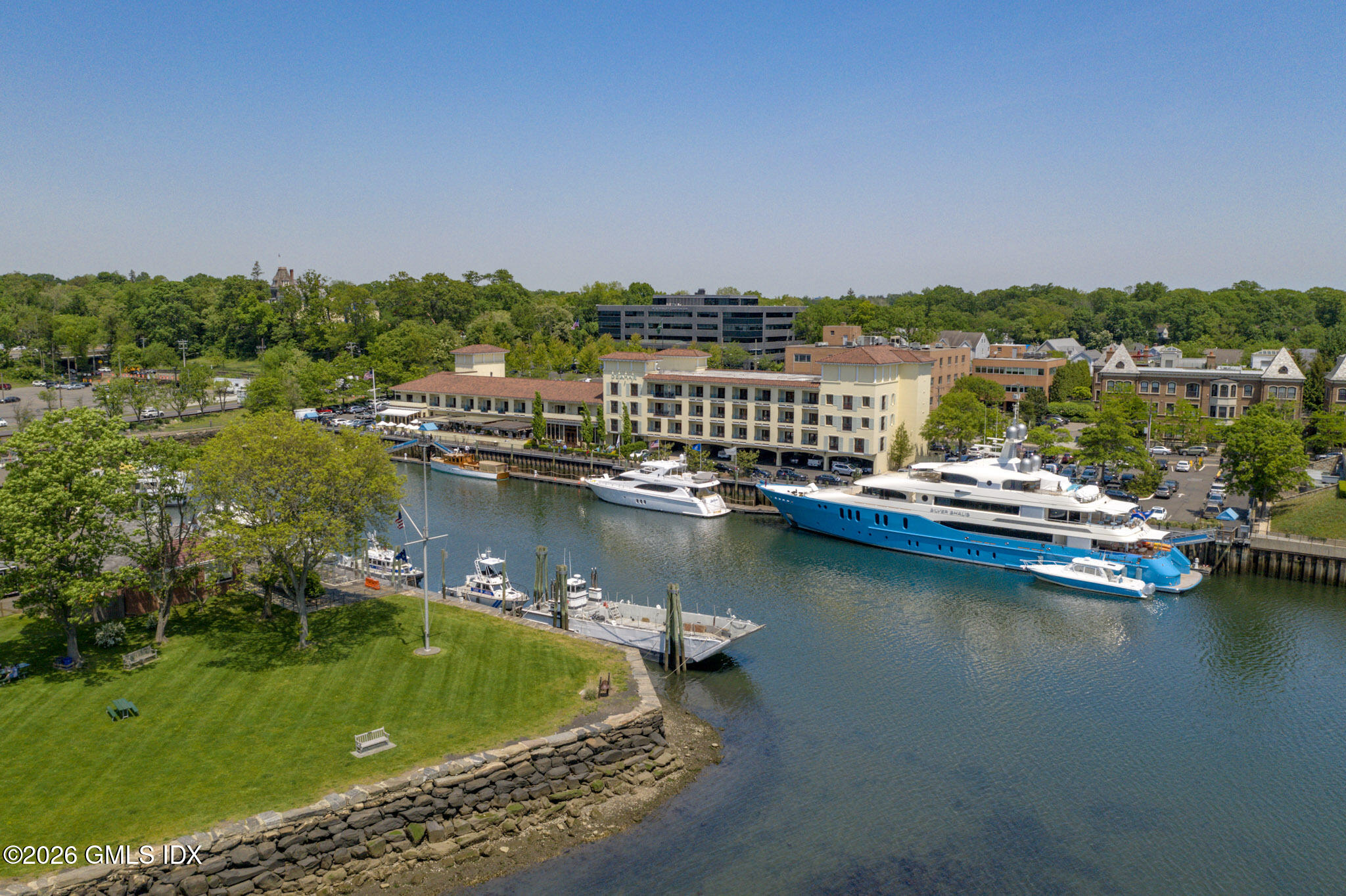 45 Rodwell Avenue, Unit B Greenwich, CT 06830 - Photo 10 of 12 Greenwich Ferry and Delamar
