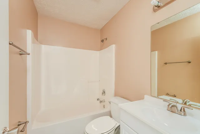 $1,745 | 6602 Largo Lane, Plainfield, IN 46168