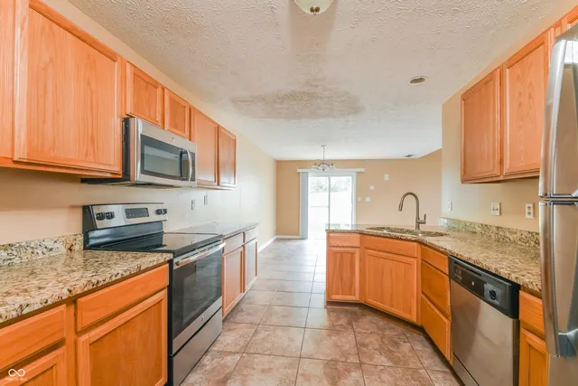 $1,745 | 6602 Largo Lane, Plainfield, IN 46168