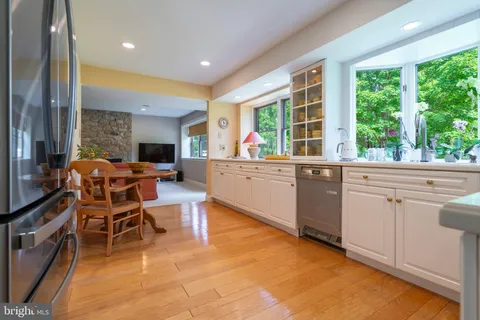 $875,000 | 890 Village Circle, Blue Bell, PA 19422