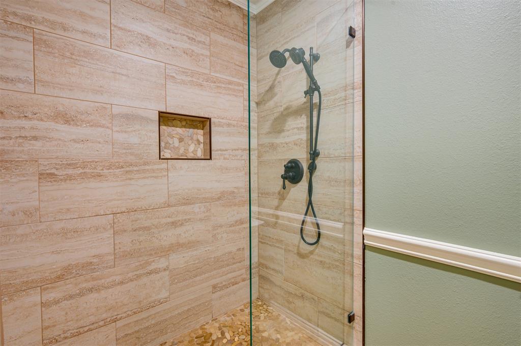 650 Spruce Drive Reno, TX 75462 - Photo 21 of 29 a bathroom with a shower