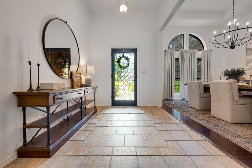 650 Spruce Drive Reno, TX 75462 - Photo 5 of 29 a view of entryway with kitchen
