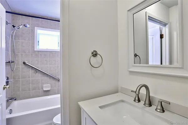 $2,700 | 160 Saddle River Road, Unit B, Airmont, NY 10952