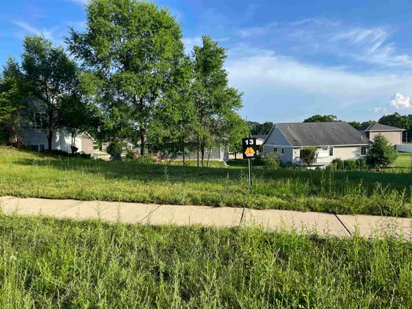 $79,900 | 107-109 East North Street, Mazomanie, WI 53560